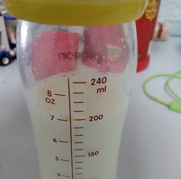 合生元爱斯时光宝宝奶粉冲泡挂壁吗 合生元爱斯时光宝宝奶粉粉质如何