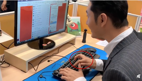 黄晓明一指禅打字怎么回事 一指禅打字什么意思 黄晓明一指禅打字怎么回事 一指禅打字什么意思