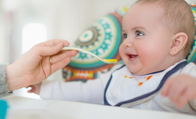 宝宝多大可以吃水果 如何给孩子挑选水果吃 宝宝多大可以吃水果 如何给孩子挑选水果吃