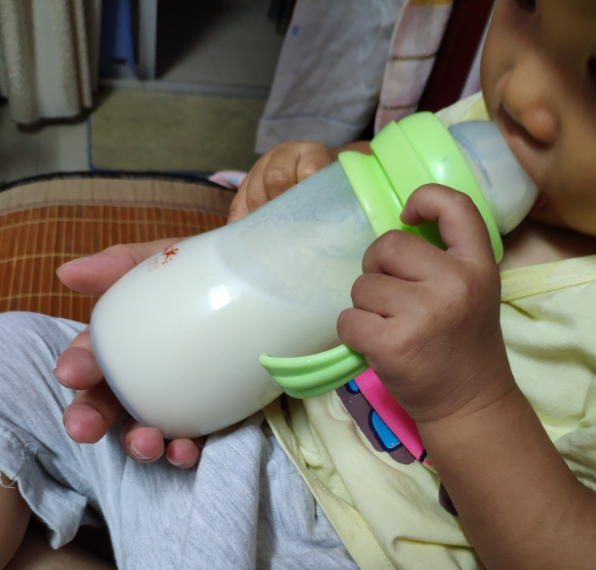 爱思诺金典名作奶粉宝宝爱喝吗 爱思诺金典名作奶粉好不好