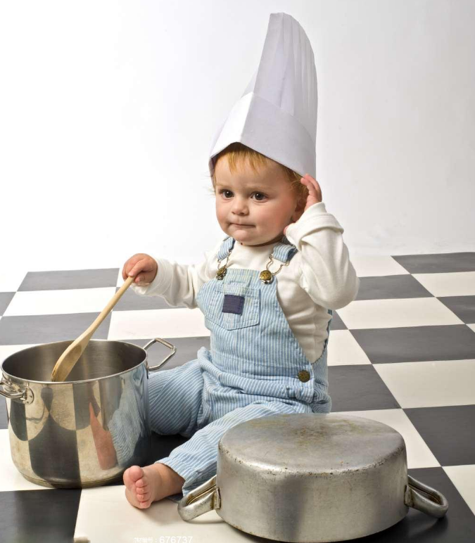 宝宝不爱吃奶是因为奶粉过少吗 给宝宝冲奶粉可以多加吗