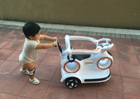 爱宝贝电动童车怎么样 爱宝贝电动童车使用测评