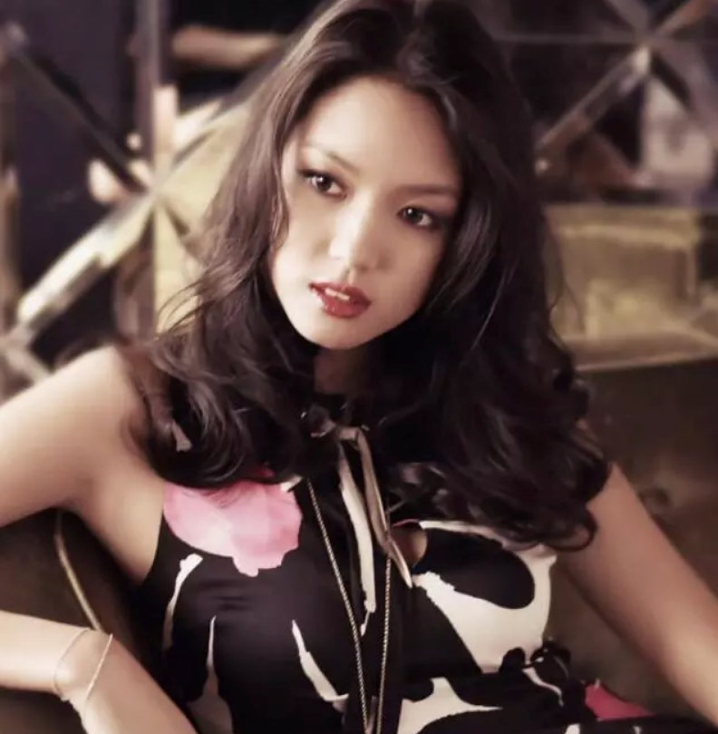 哪些明星坚持母乳喂养 米兰达可儿母乳喂养有哪些好处