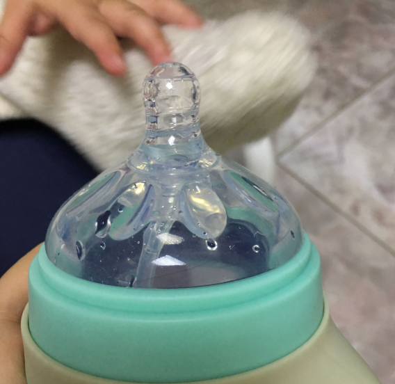 可爱多和可么多么硅胶奶瓶对比 可爱多硅胶奶瓶和可么多么哪个好