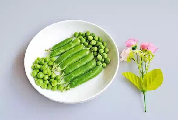 孩子不爱吃青菜是什么原因 家长如何引导宝宝吃青菜