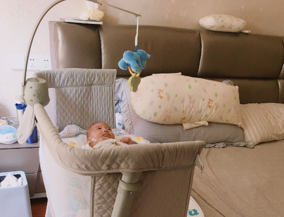 RONBEI枕边婴儿床怎么样 RONBEI枕边婴儿床使用测评