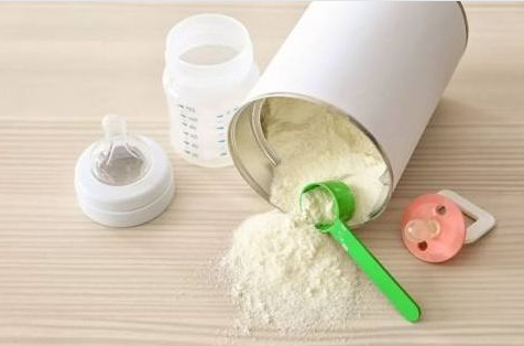 奶粉禁用进口奶源说法怎么回事 奶粉禁用进口奶源说法好不好