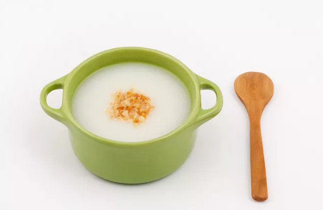 宝宝只吃米粉会营养不良吗 宝宝吃米粉吃到多大 宝宝只吃米粉会营养不良吗 宝宝吃米粉吃到多大