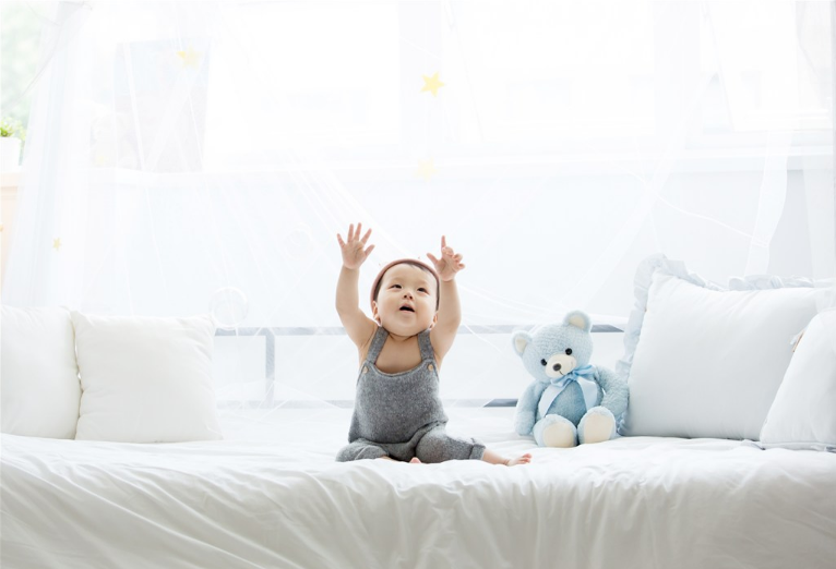 宝宝的玩具是不是越多越好 应该怎么给孩子买合适的玩具