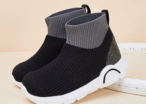 宝宝春天穿什么鞋子好 春季宝宝鞋子什么牌子好 宝宝春天穿什么鞋子好 春季宝宝鞋子什么牌子好