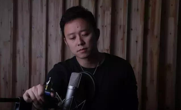 李靖和海绵宝宝是同一个配音演员吗 李靖海绵宝宝配音演员是谁