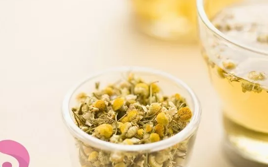 贡菊和胎菊哪个更去火 贡菊和胎菊哪个凉性大