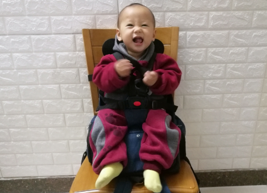 迪士尼餐椅妈咪包怎么样 迪士尼餐椅妈咪包好用吗 迪士尼餐椅妈咪包怎么样 迪士尼餐椅妈咪包好用吗