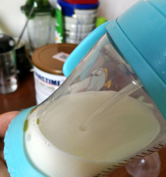 合生元奶粉和诺优能爱他美哪个好 合生元奶粉和康宝莱奶粉哪个好