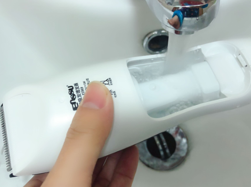 樱舒自动吸发理发器好用吗 樱舒自动吸发理发器使用测评 樱舒自动吸发理发器好用吗 樱舒自动吸发理发器使用测评