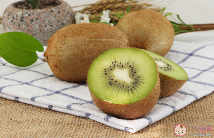 绿心红心黄心猕猴桃营养都怎么样 猕猴桃不同颜色区别是什么 绿心红心黄心猕猴桃营养都怎么样 猕猴桃不同颜色区别是什么