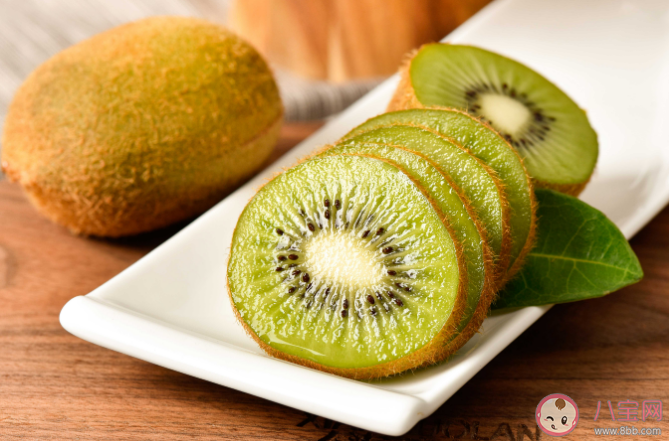 绿心红心黄心猕猴桃营养都怎么样 猕猴桃不同颜色区别是什么 绿心红心黄心猕猴桃营养都怎么样 猕猴桃不同颜色区别是什么