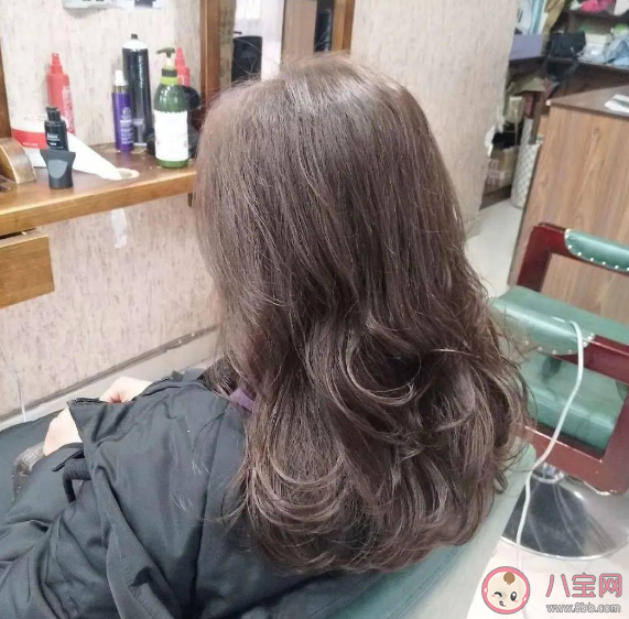 398元烫发烫完变成3980元是怎么回事 如何避开理发的坑 398元烫发烫完变成3980元是怎么回事 如何避开理发的坑