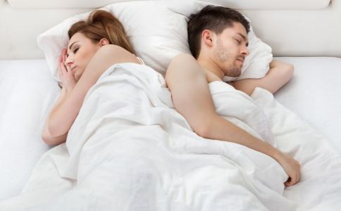 女人第一次夫妻性爱时需要注意什么？