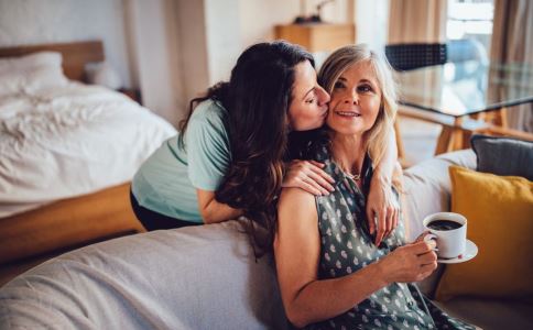 懂得爱的家庭中婆媳关系无需刻意自然好