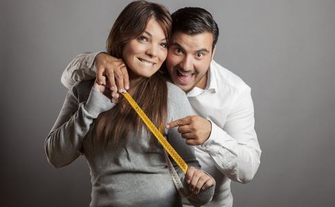 老婆出轨被我发现后悔了，能原谅她吗？