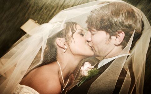 夫妻性爱能消除青春痘吗？