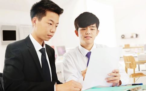 久坐不动的男人最容易得前列腺炎