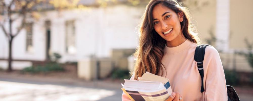 女人晚上吃红枣会发胖