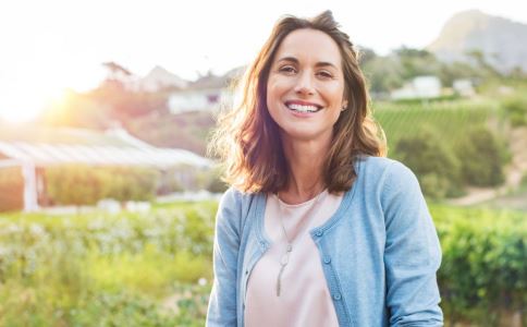 使用避孕套可预防盆腔炎？