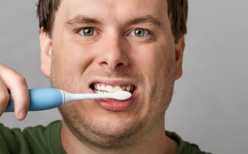 男性遗精有哪几种分类？