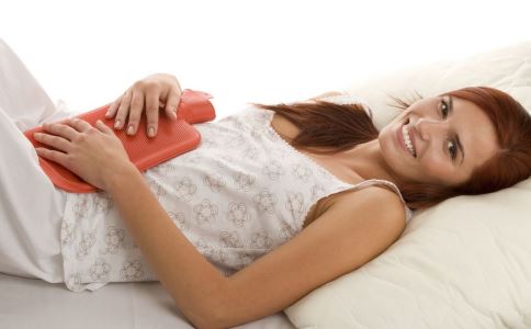 如何防治女性霉菌性阴道炎？