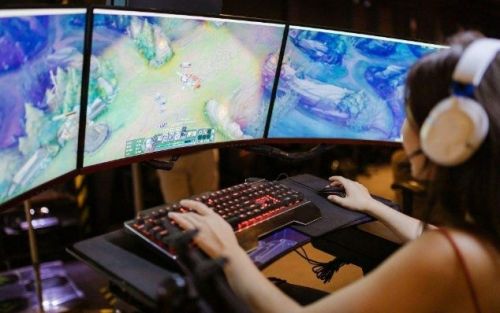 2022游戏版号停发已半年：游戏公司裁员潮不断，原神成游戏出海典范