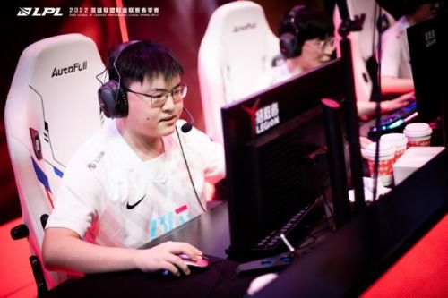 UZI只打了三场就被罚 压根没想过会上场? UZI只打了三场就被罚 压根没想过会上场?