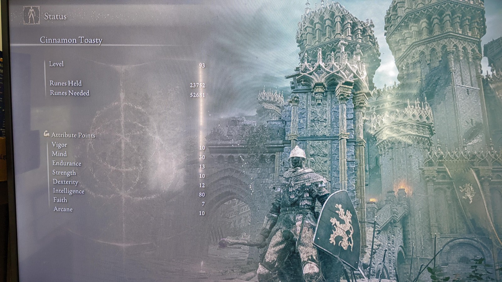 Reddit论坛某位用户因害怕《艾尔登法环》恶兆BOSS，潜心打怪升级到93