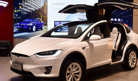 特斯拉开八年就废了吗1