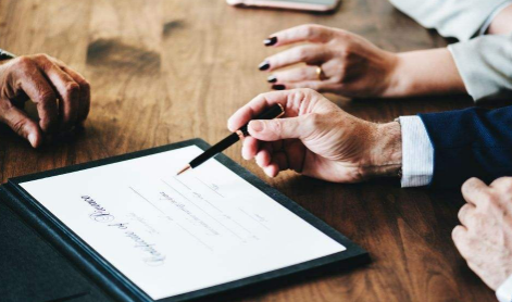 中介威胁跳单属于敲诈吗1