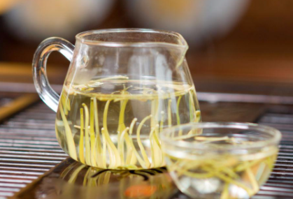 金银花水变绿了正常吗3