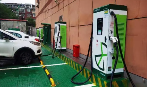 慢充充电桩充满后一直插着可以吗1