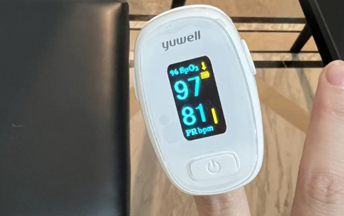 血氧值一会八十几一会九十几正常吗1