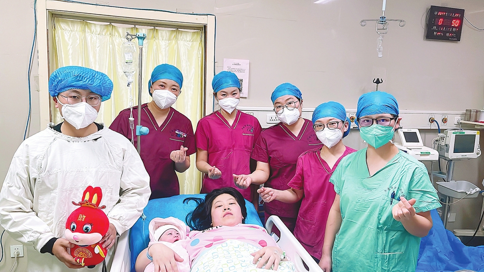 守护健康，他们从不“缺席” —— 春节假期医护人员坚守岗位纪实