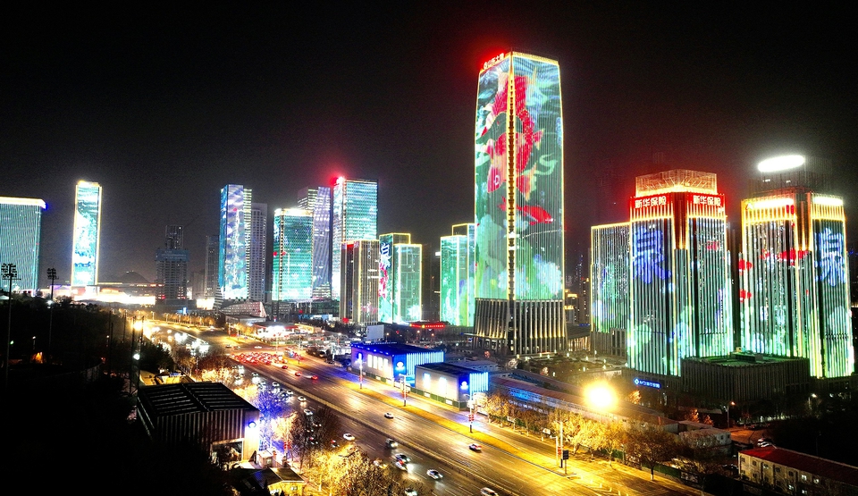 灯火璀璨夜色如画