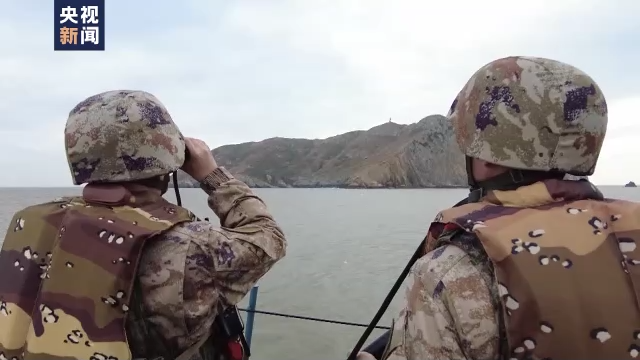 新春走基层丨劈波斩浪 新战士巡逻祖国领海基点