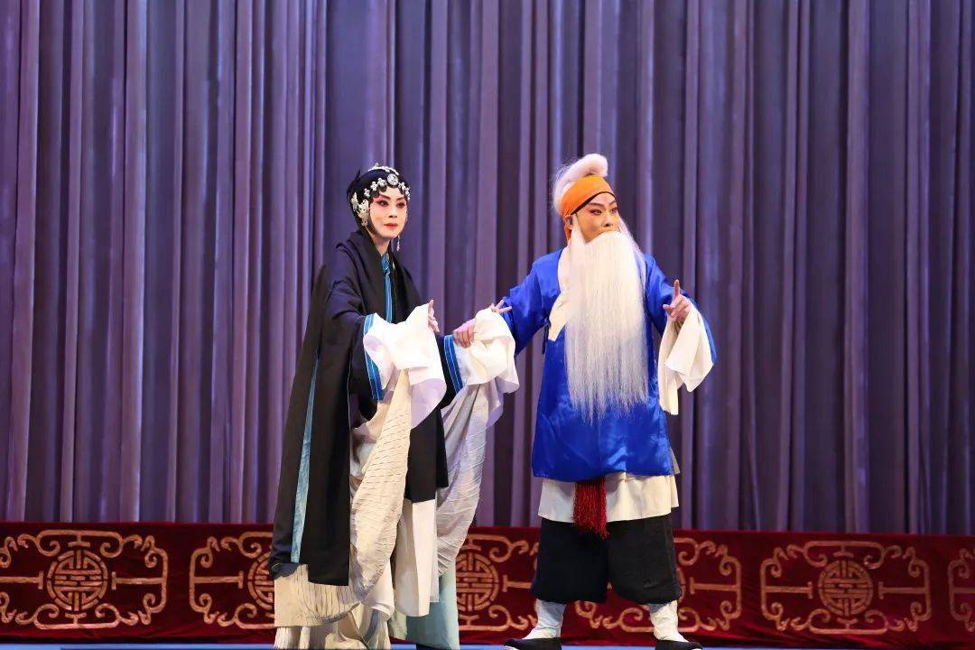 济南:丰富活动惠群众欢歌笑语庆新春