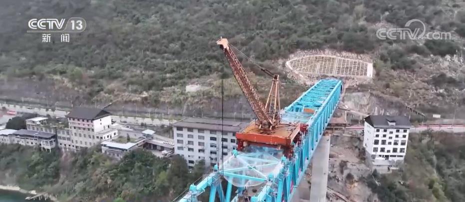政策性开发性金融工具项目加快建设 推动经济运行整体好转