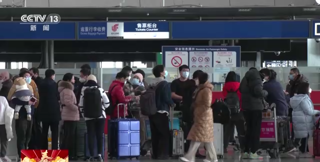 返程客流持续增多 全国高速公路网持续高位运行