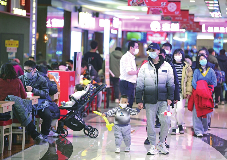 排队就餐重现 消费活力回归