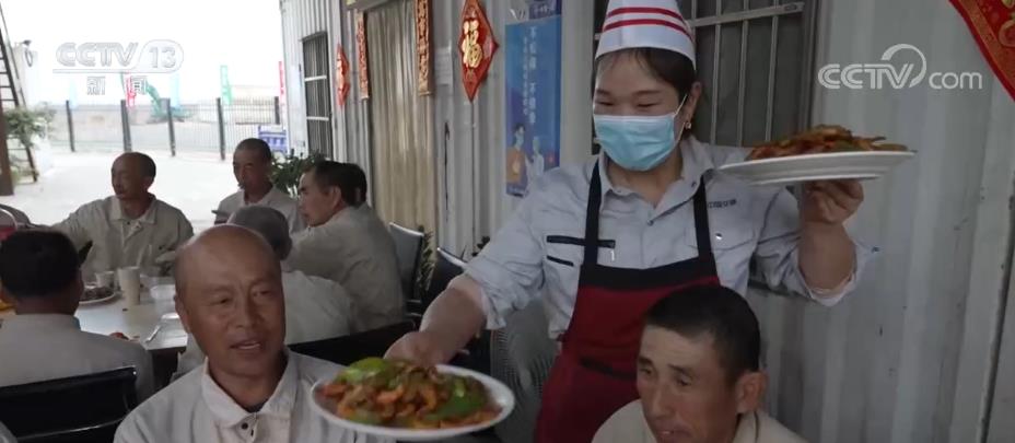 春节不“打烊” 一项项重大工程建设正酣
