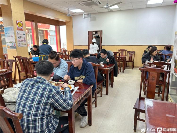30年老牌鲁菜馆重拾“烟火气”：一天迎来200多位顾客