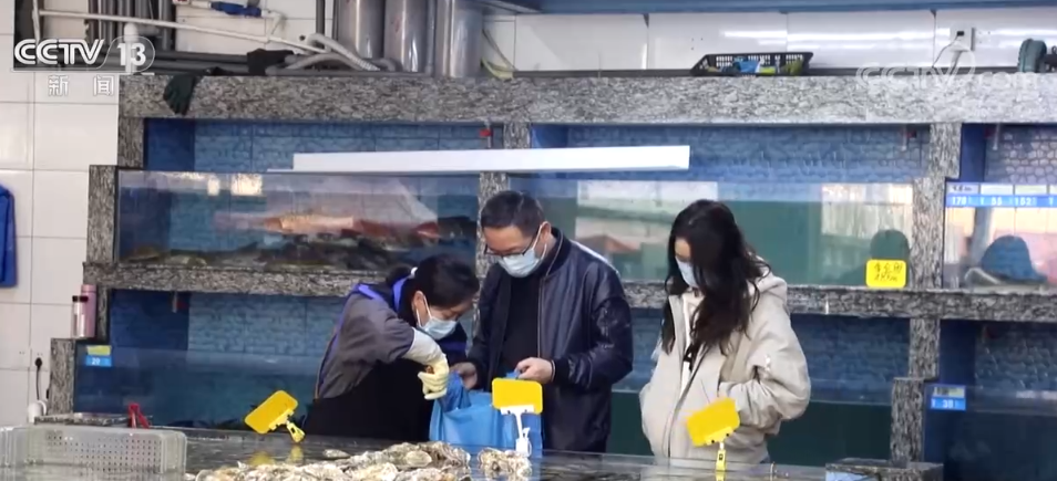 春节近 年味浓 多地张灯结彩喜气洋洋迎新春