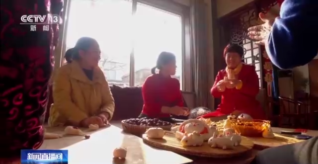 蒸年馍、年画巡游……传统文化迎新春 全国各地年味浓